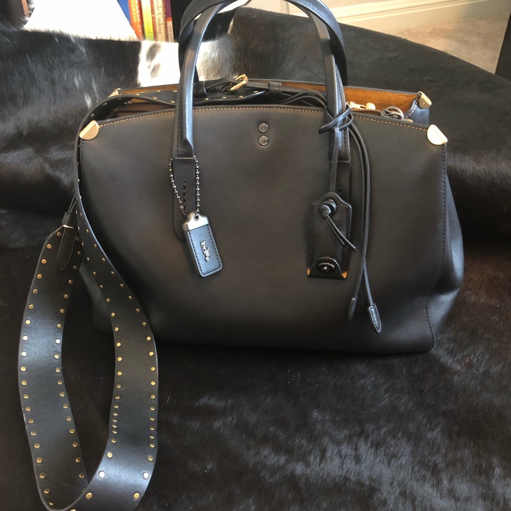 Coach 1941 Black Cooper